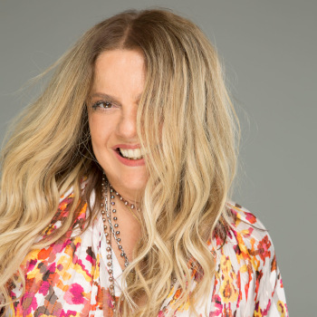 Η Ελένη Τσαλιγοπούλου στο Ευριπίδειο Θέατρο Ρεματιάς